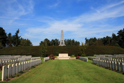 Zonnebeke - Buttes New British Cemetry