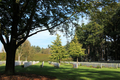 Zonnebeke - Buttes New British Cemetry