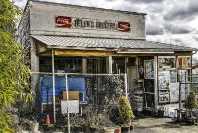 Helens Grocery