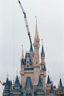 Cinderella Castle - des rparations et de la painture fraiche
