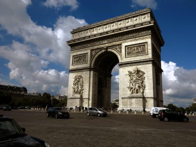 Arc de Triomphe _10_0017.jpg