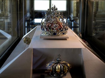 Crown of Louis XV & Crown of Empress Eugenie _11_0086.jpg