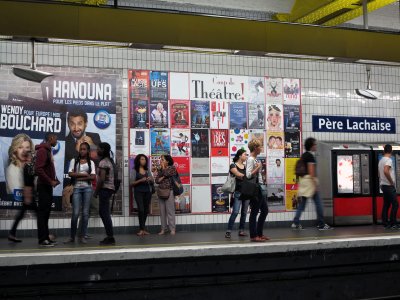 Pere Lachaise Metro Station_07_0118.jpg