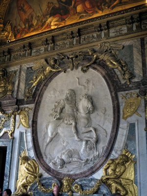 Versailles Hall of Mirrors _12_0115.jpg