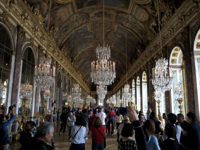 Versailles Hall of Mirrors _12_0116.jpg
