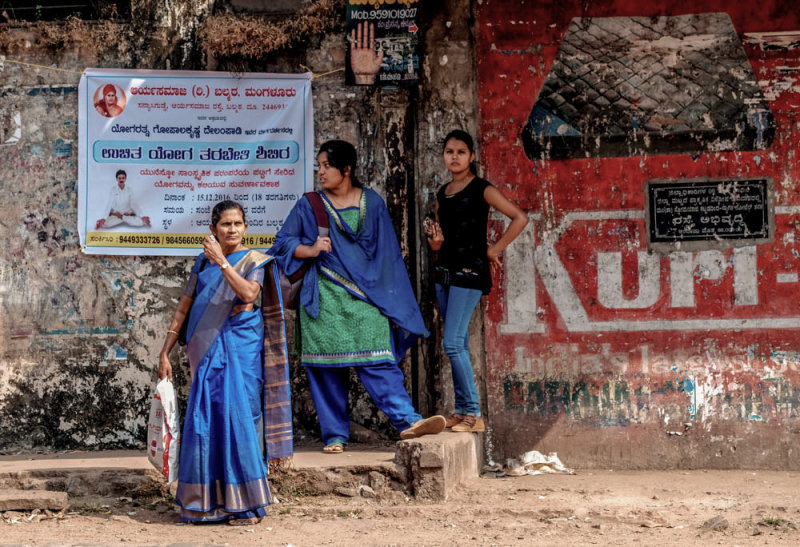 Body Language on display, Mangalore, India, 2016