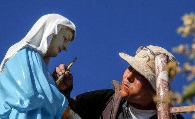 Mutual respect, La Recoleta convent, Sucre, Bolivia, 2014