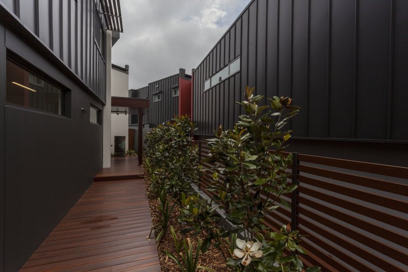 40 and 40a Rignold St Seaforth Sydney aluminium standing seam cladding