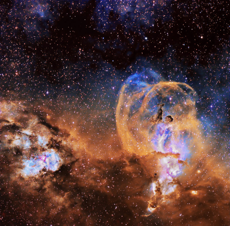 NGC3576 in modified Hubble palette