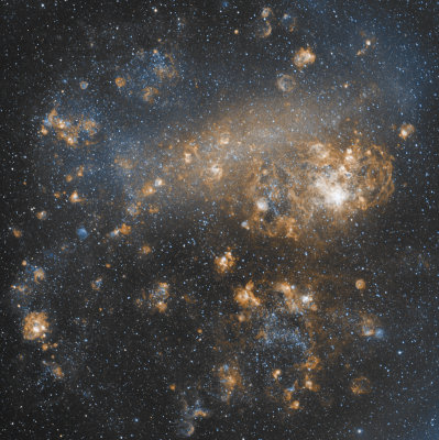 The Large Magellanic Cloud in Hydrogen Alpha and Oxygen emissions