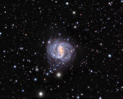 Southern Spiral Galaxy NGC1672 6 hours 40 minutes