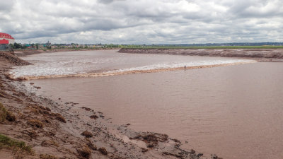 Tidal Bore Surfing - Moncton