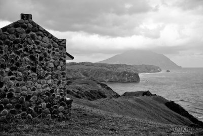 A Stone House L1007806.jpg