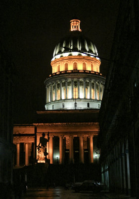 Capitolio noche