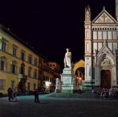 The monument of Dante - Piazza Santa Croce