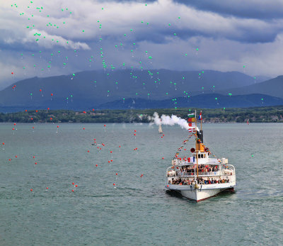 The green balloons are released...