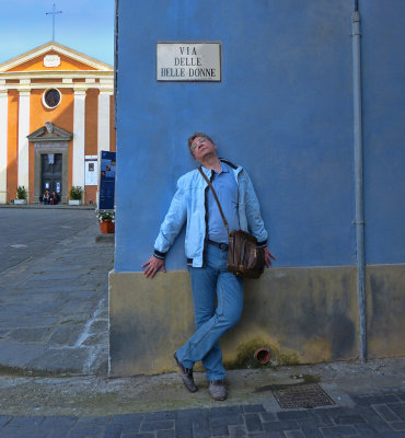 Via delle belle donne ( Beautiful women's street)