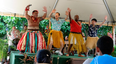 Tonga 2015 Drum beating contestants finishing celebration