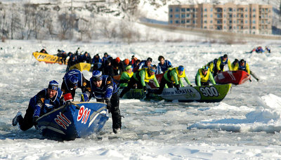 Course en canot  glace du Carnaval de Qubec 2014