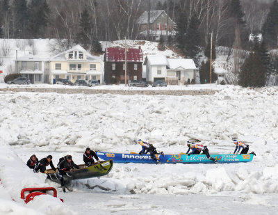 COURSE EN CANOT  GLACE DE LiSLE-AUX-COUDRES 2015