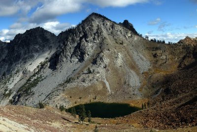 Deer Lake Cirque Panorama Close