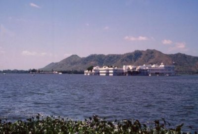 1995006089 Lake Pichola Udaipur.jpg