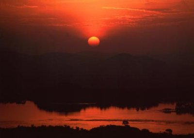 1995007006 Sunrise over Udaipur.JPG