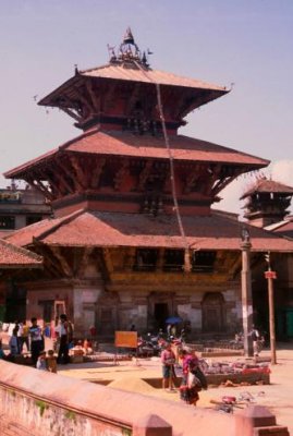 1995008006 Durbar Square Patan.jpg