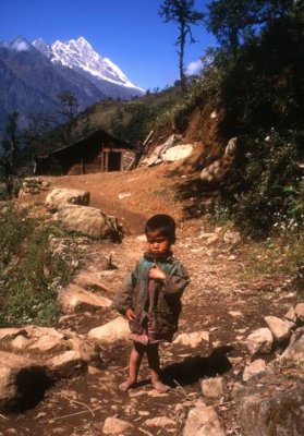 1995008029 nepalese mountain boy 360dpi 1995.jpg