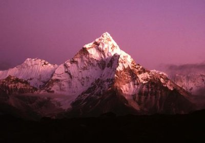 1995009038 moonlit ama dablam 1995.jpg