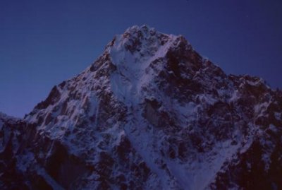 1995009040 Cholatse pre-dawn.jpg