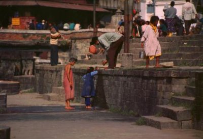 1995010006 Riverside at Pashupatinath.jpg
