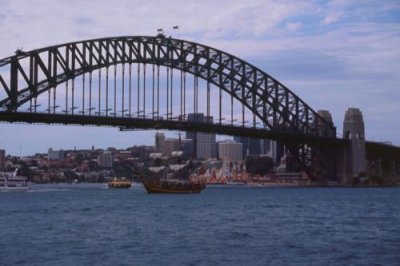 1995011010 Sydney Harbour Bridge.jpg