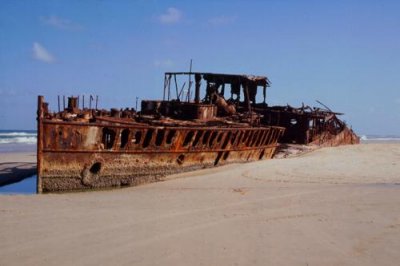 1996012010 Maheno Shipwreck Fraser.jpg