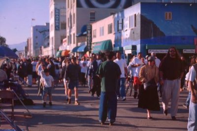 1996015093 Venice Beach front LA.jpg