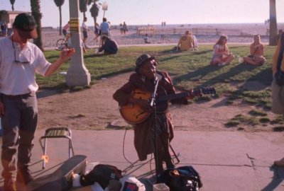 1996015095 Venice Beach front LA.jpg