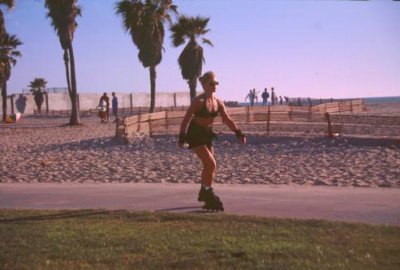 1996015096 Venice Beach front LA.jpg