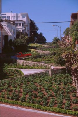 1996016015 Lombard Street San Francisco.jpg