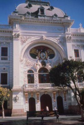 1996017029 Sucre colonial architecture.jpg