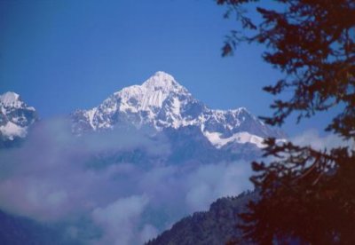 1997021100 Peaks from Sete-Lamjura La.jpg