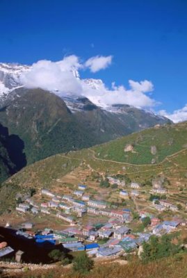 1997023012 Above Namche.jpg