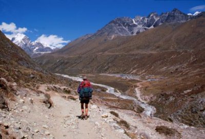 1997023064 Richard heads to Pheriche.jpg
