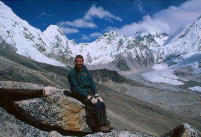 1997024017 Richard and Khumbutse.jpg