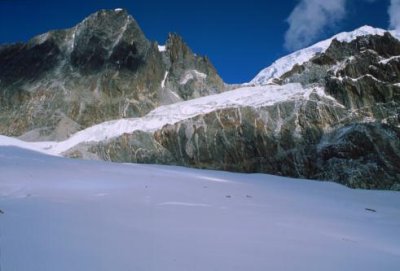 1997024084 Crossing the Cho La.jpg