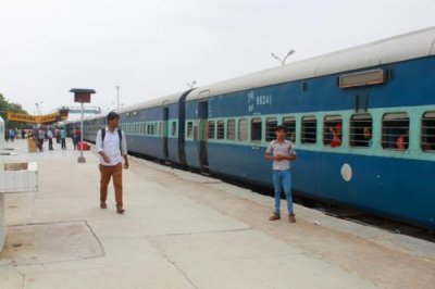2014079284 Train Jaisalmer to Jodhpur.JPG