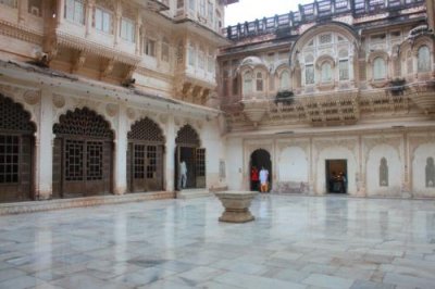 2014079384 Courtyard Mehrangarh Jodhpur.JPG