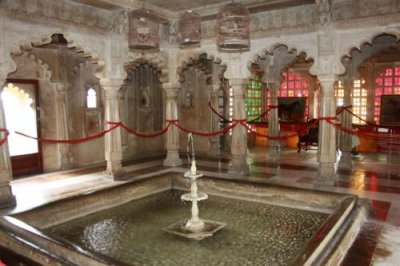 2014079635 Inside City Palace Udaipur.JPG