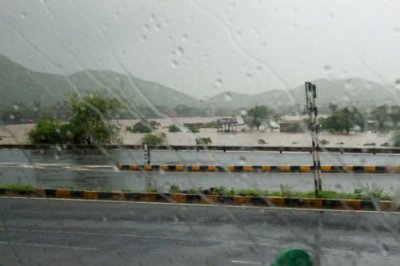 2014079692 Floods near Mumbai.JPG