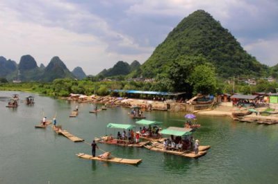 2015080538 Yulong River.jpg