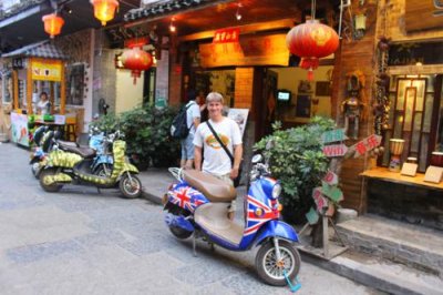 2015080688 Paul Brit Scooter Yangshuo.jpg